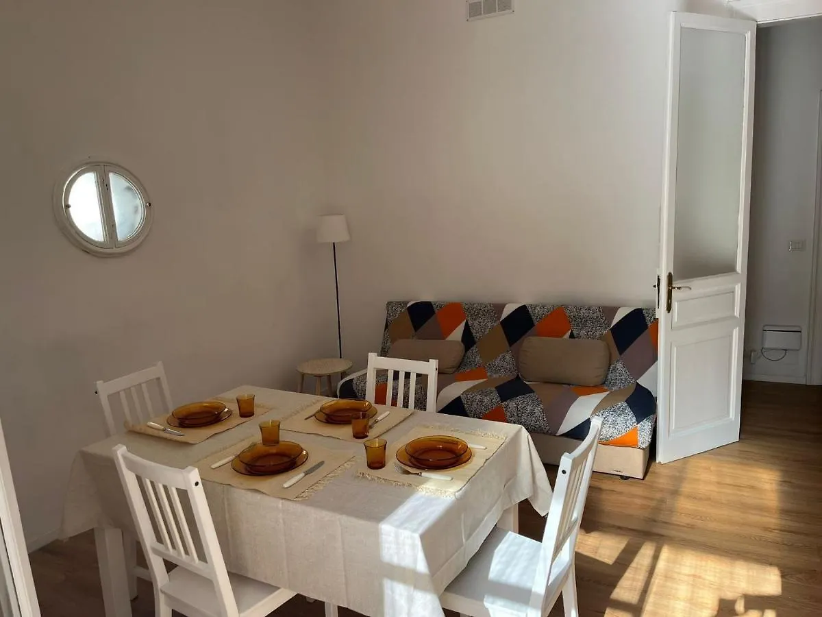 Appartamento Casa In Centro Con Terrazzo Bari